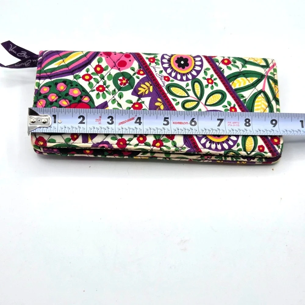 Vera Bradley this vera